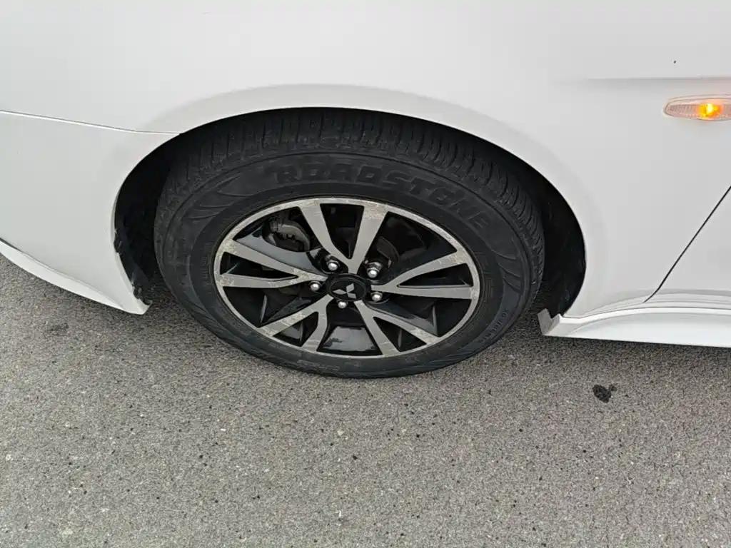 Mitsubishi Lancer EX 2018 2016 1.8L CVT Black & White Replica