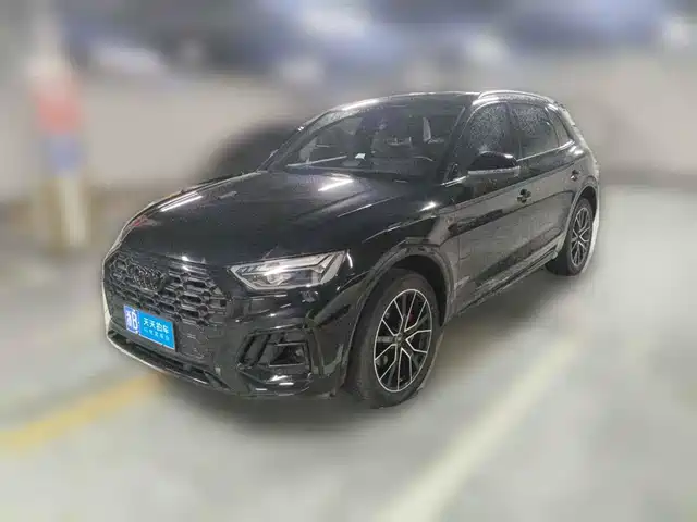 Audi Q5L 2023 45T Luxury Dynamic — фото 1