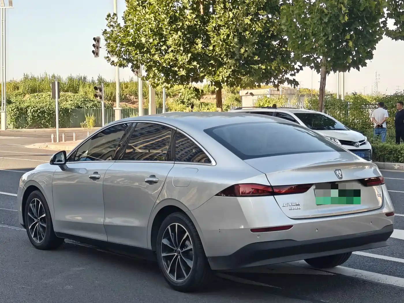 Roewe D7 2025 2025 DMH 125km World Champion Edition