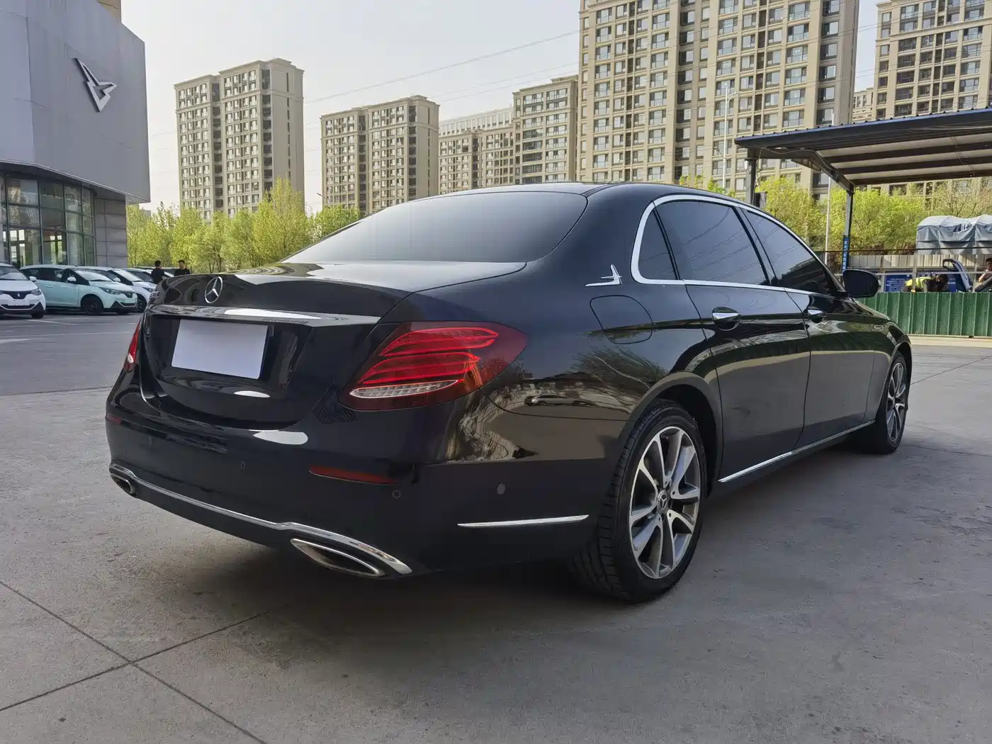 Mercedes-Benz E-Class 2019 Facelift E 300 L Luxury фото 17