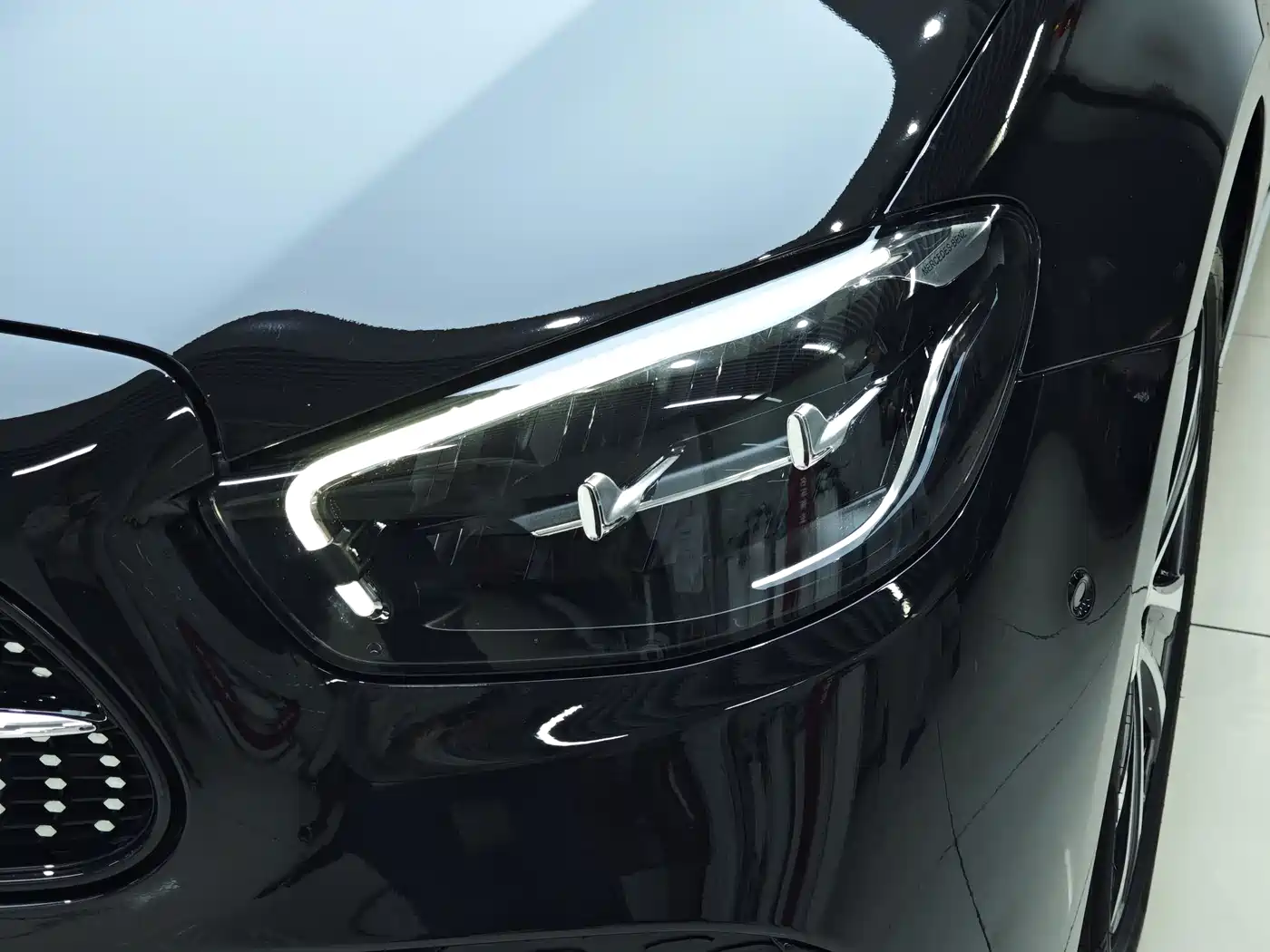Mercedes-Benz E-Class New Energy 2022 Facelift III E 350 e L Plug-in Hybrid Sports Sedan фото 22