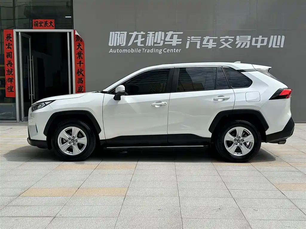 Toyota RAV4 Rongfang 2021 2.0L CVT 2WD Urban фото 21