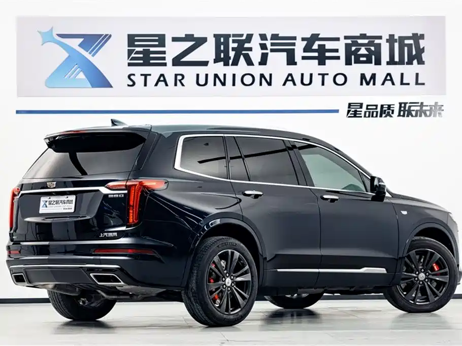 CADILLAC XT6
