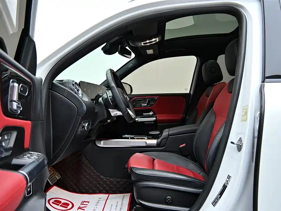 MERCEDES-BENZ GLB AMG