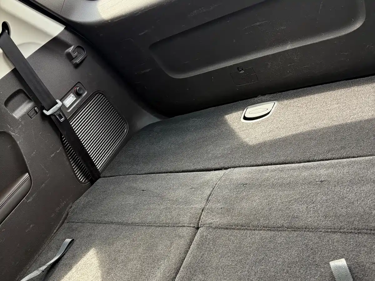 Roewe RX8 2018 2018 30T Smart Internet AWD Flagship Edition