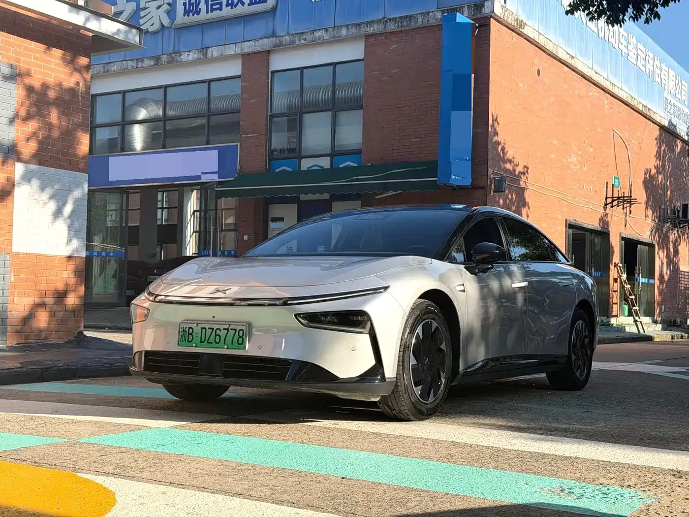 XPeng P7+