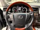 Фото 16 - Lexus LX