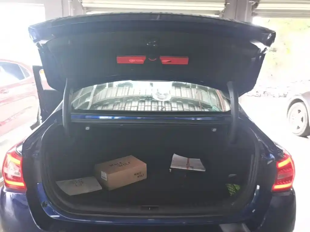 Hongqi H5 2018 2018 30TD Smart Connect Rhythmic Edition
