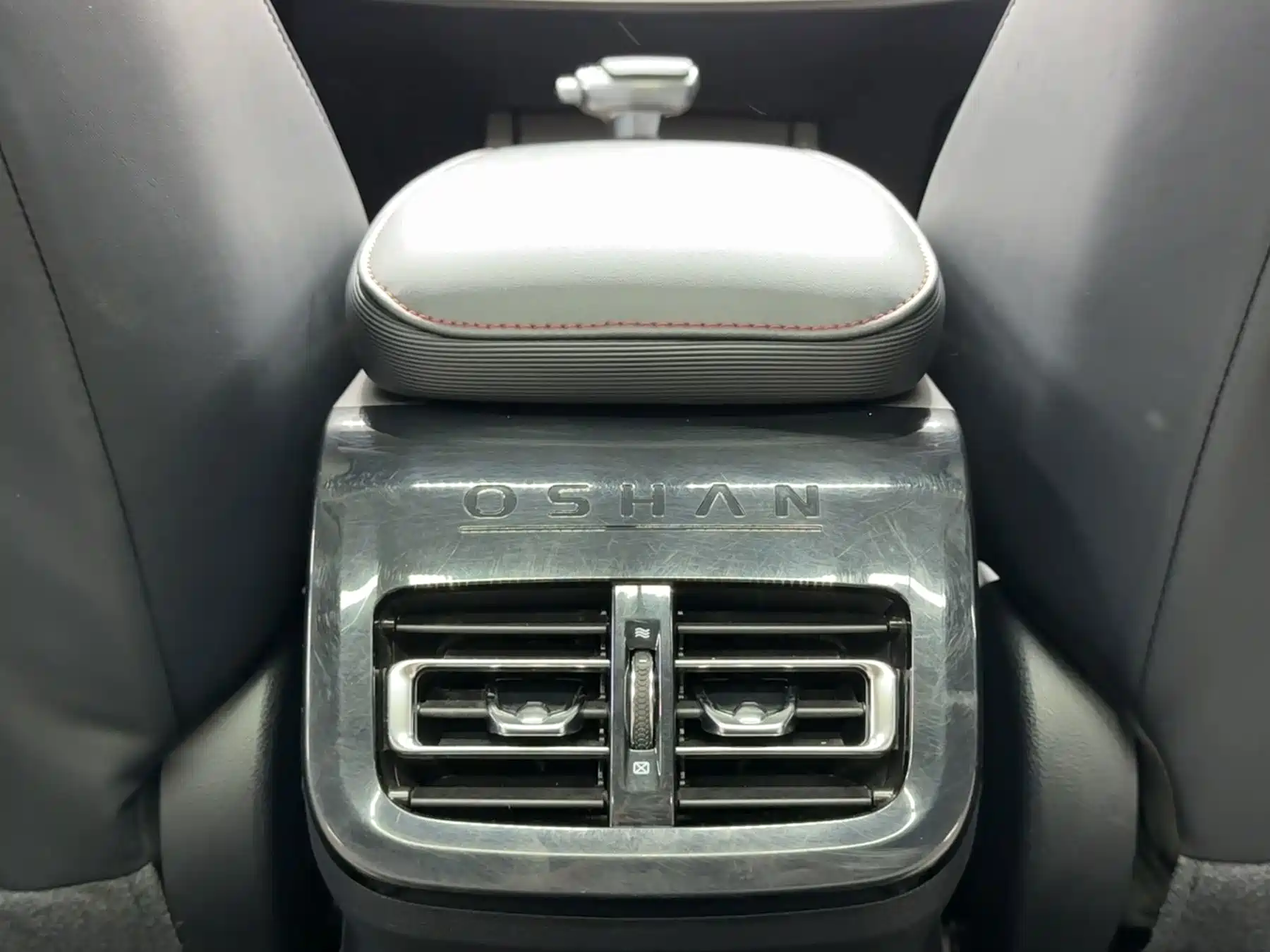 صورة 16 - Changan Oshan X7