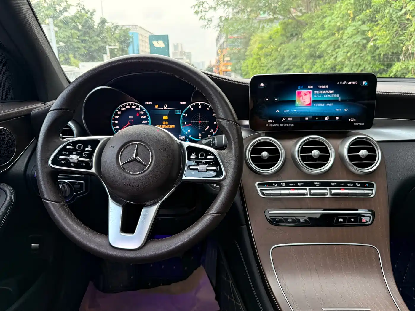 Mercedes-Benz GLC 2022 Model GLC 260 L 4MATIC Luxury Edition фото 17