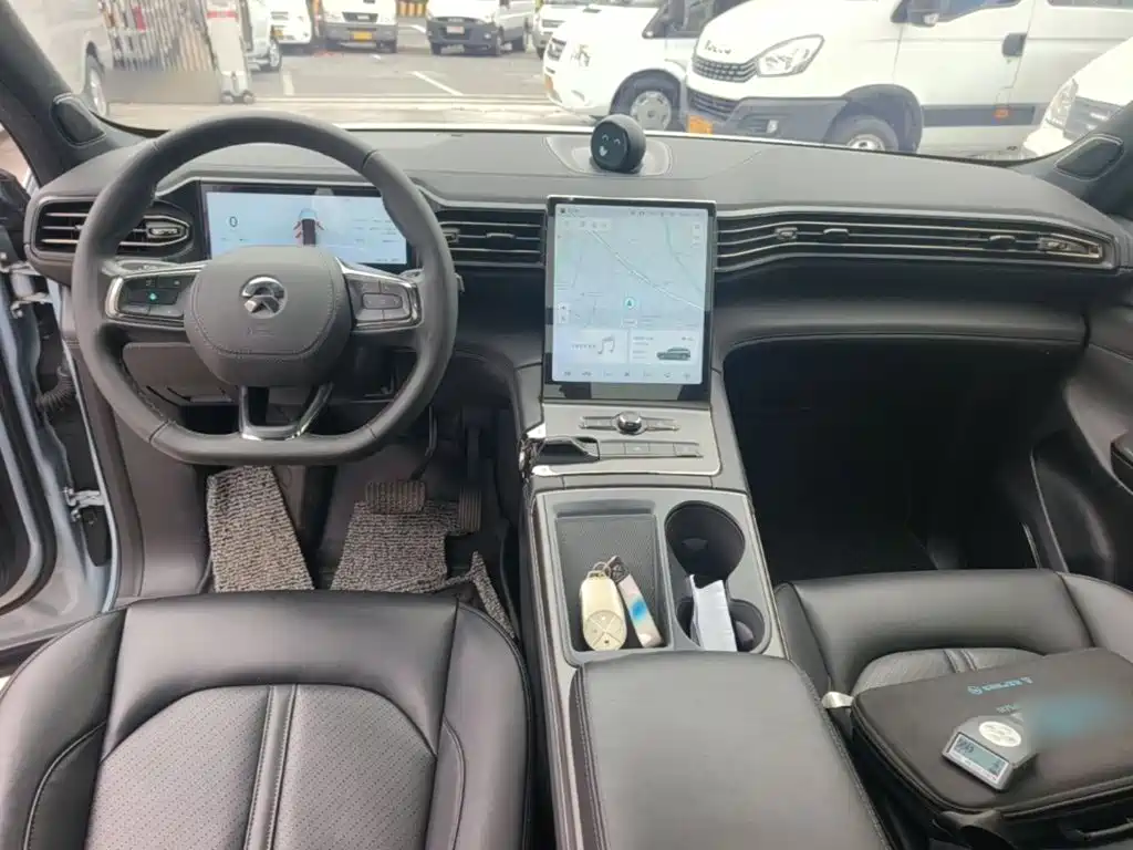 Photo 10 - NIO EC6