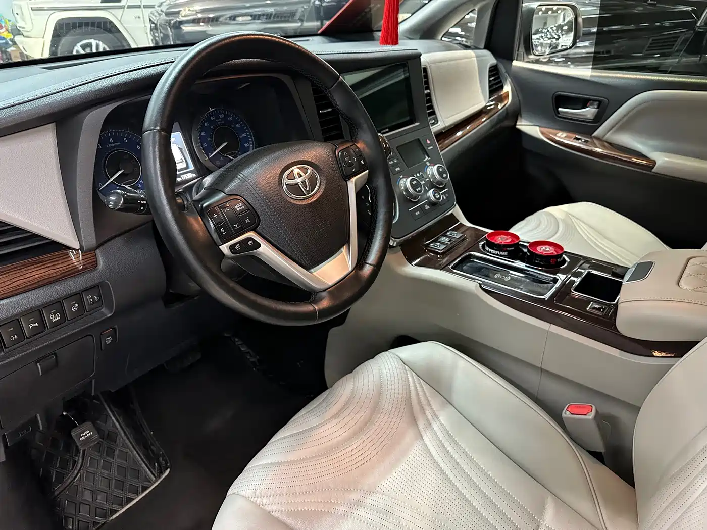 Toyota Sienna 2017 2015 3.5L 4WD L