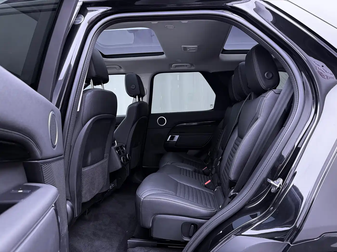 Land Rover Discovery 2024 Model 360PS S фото 18