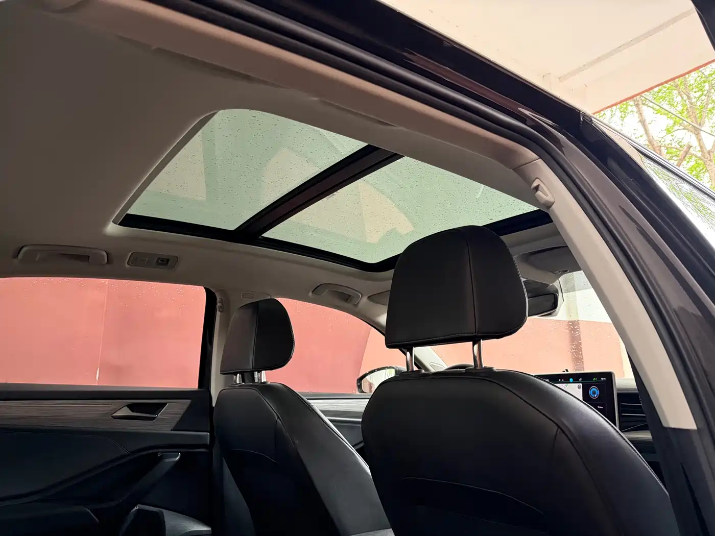 Volkswagen Sagitar 2023 Model Year 200TSI DSG Surpass Edition фото 14
