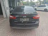 Фото 6 - Ford Focus