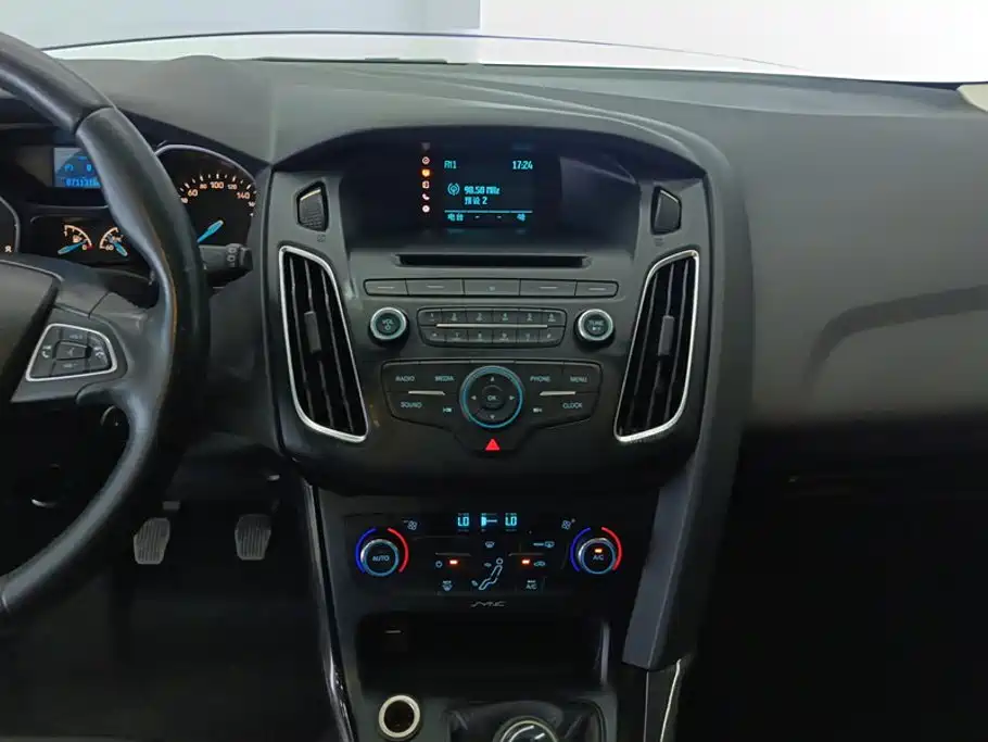 Photo 13 - Ford Focus