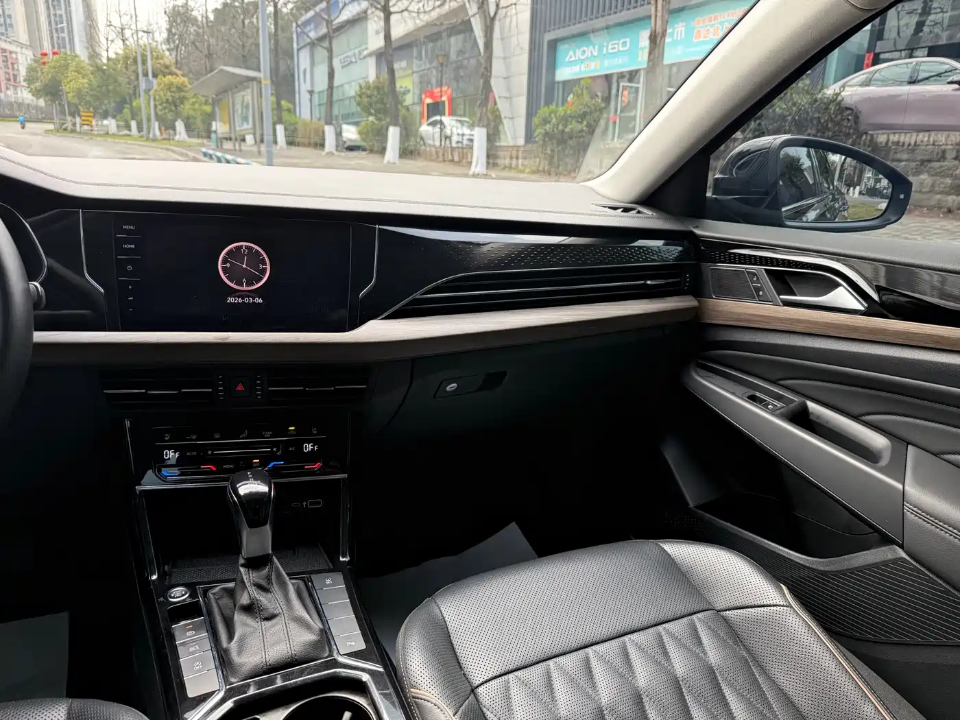 Volkswagen Passat 2020 330TSI Luxury Edition China VI фото 13