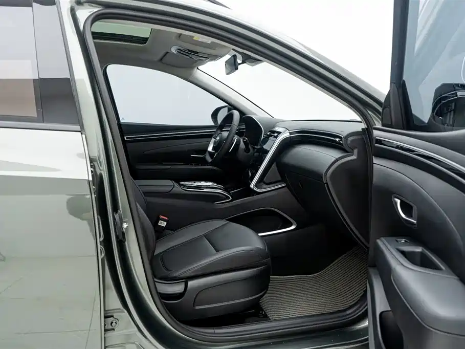 Hyundai Tucson 2023 Tucson L 1.5T Automatic 2WD DLX Luxury Edition фото 15