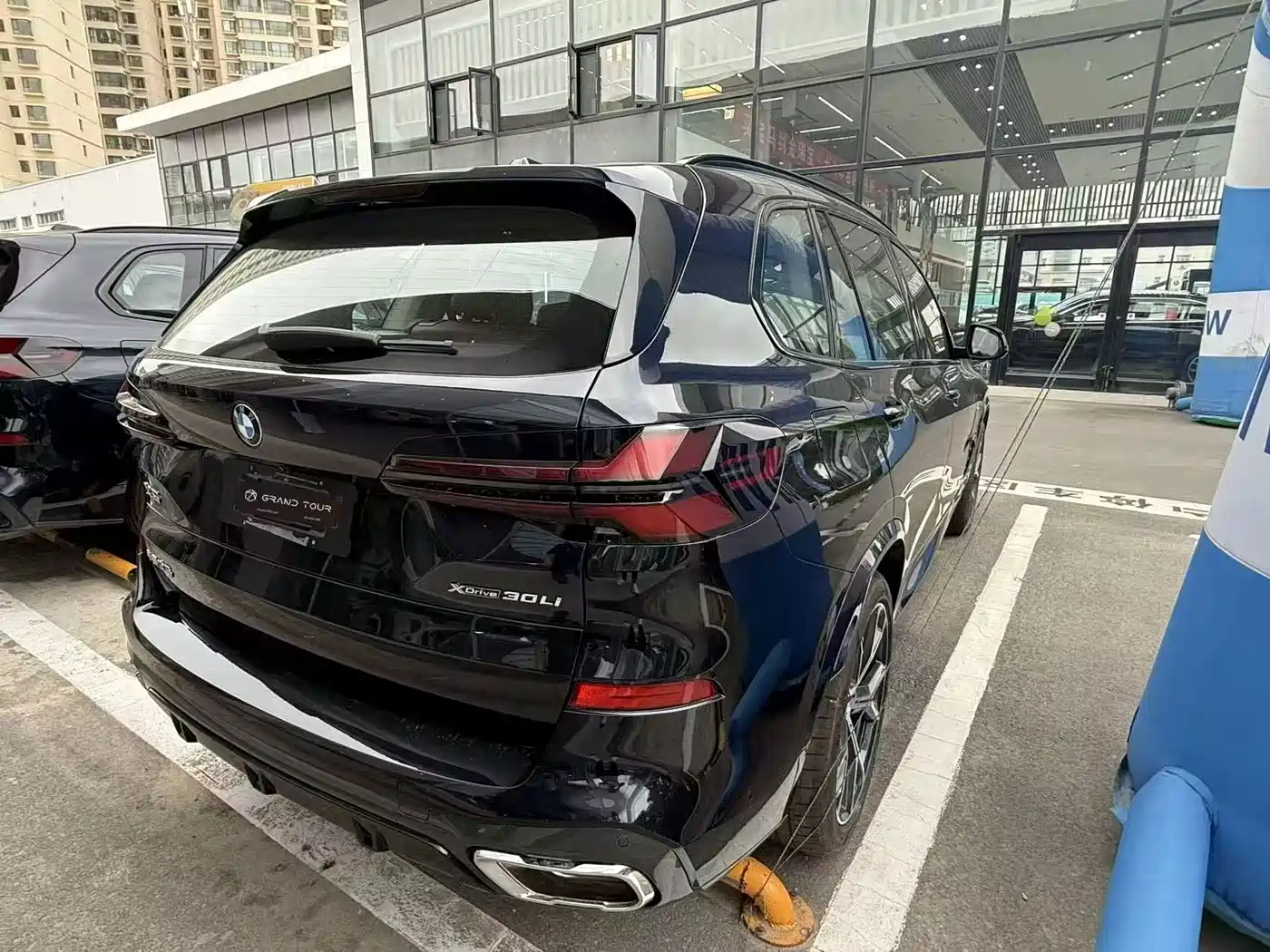 BMW X5 2026 2025 Model xDrive 30Li Exclusive M Sport Blackout Package