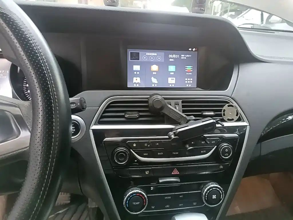 Leopaard CS10 2017 2017 1.5T CVT Elite