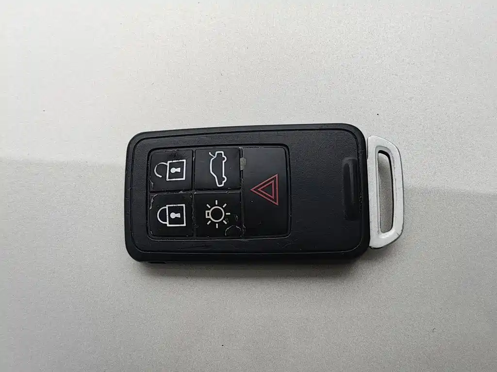 Фото 19 - Volvo V60