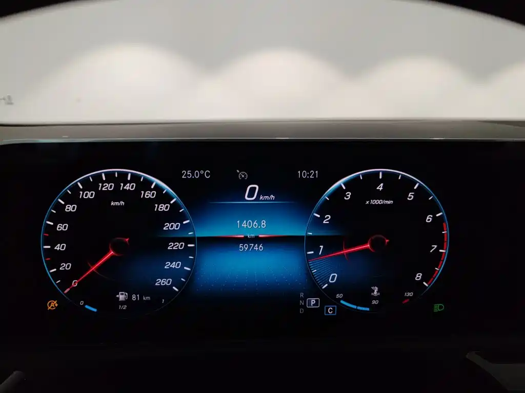 صورة 13 - Mercedes-Benz A-Class