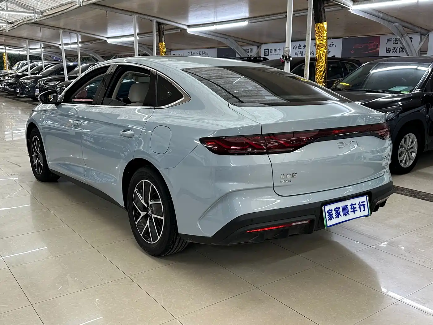 BYD QIN L