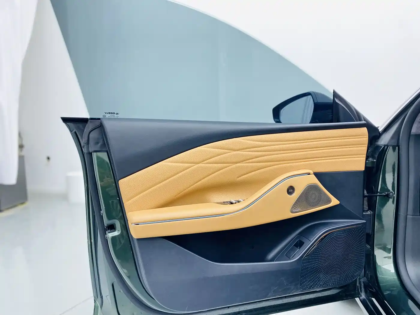 GEELY GALAXY GALAXY SPARKLE 8