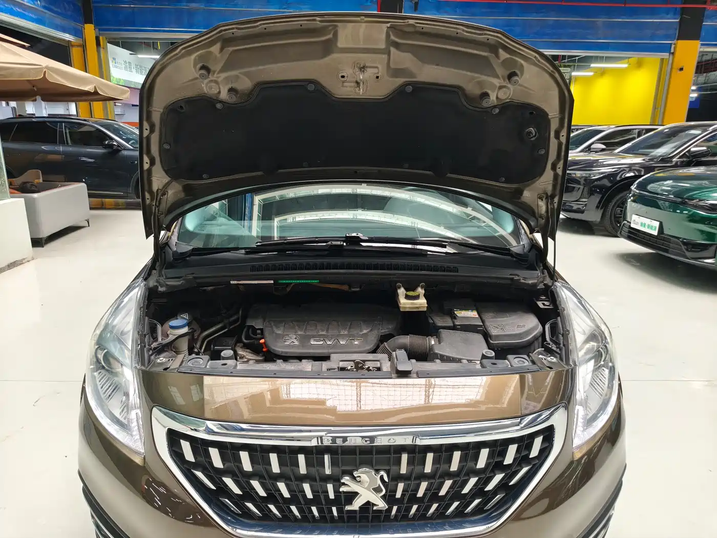 Peugeot 3008 2017 2016 2.0L Automatic Classic Edition