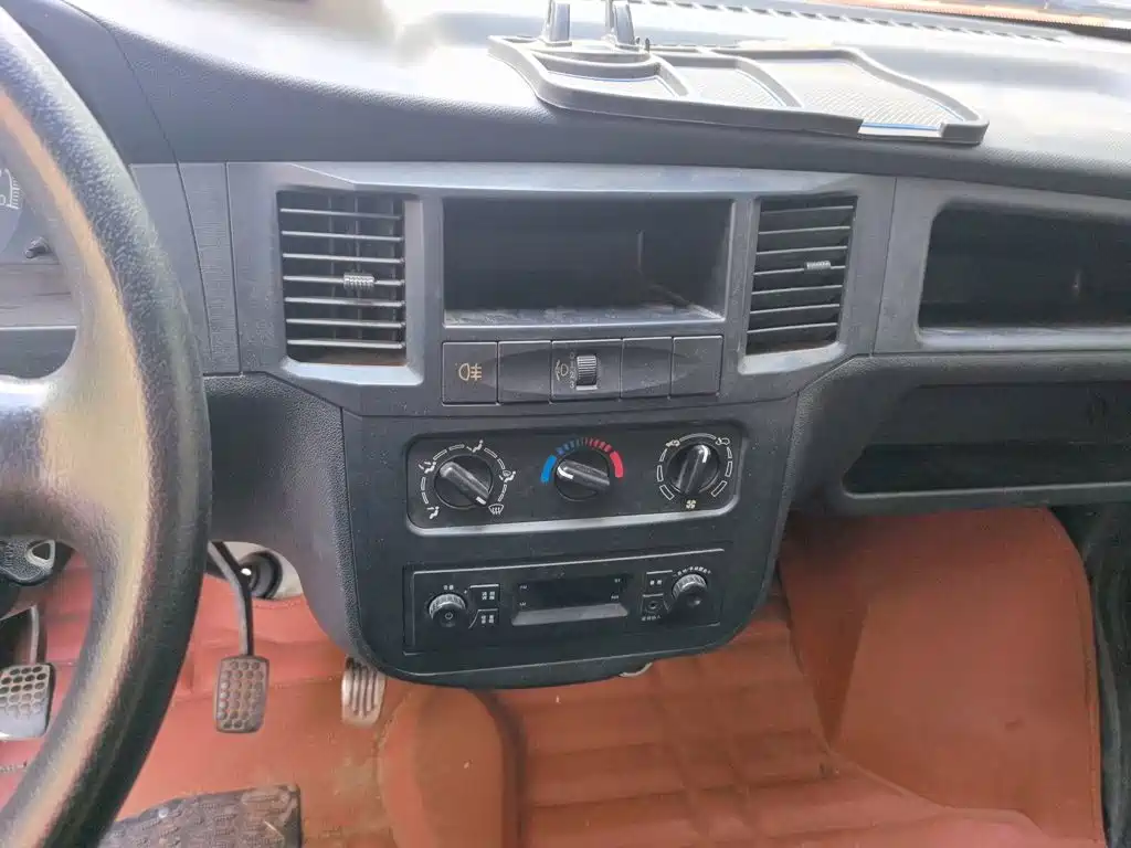 Wuling Motors Wuling Zhiguang 2014 2013 1.0L Practical