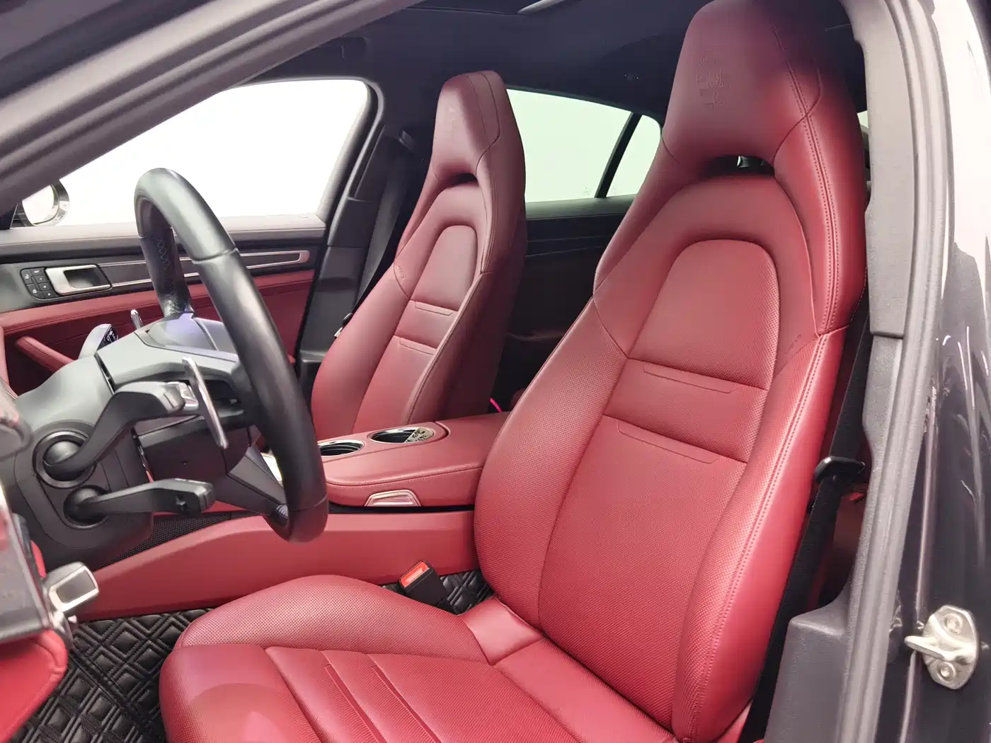 PORSCHE PANAMERA NEW ENERGY