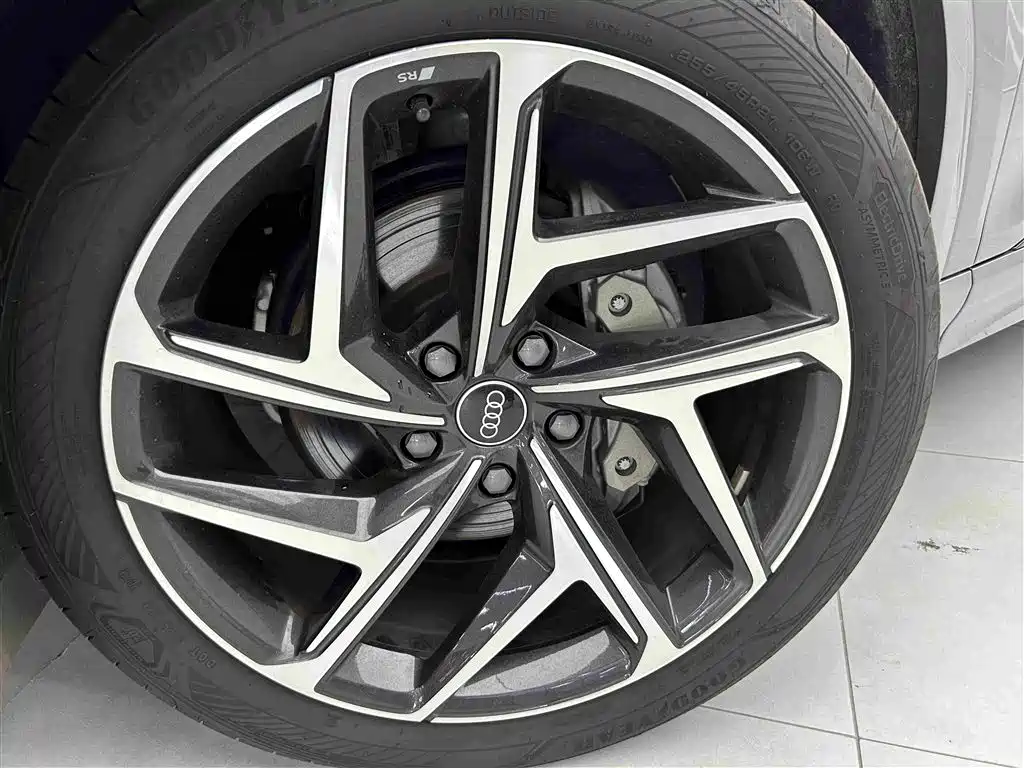 Audi Q6L e-tron 2025 2025 Model Pioneer Edition