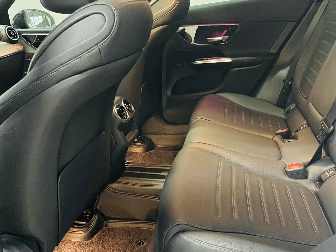 Mercedes-Benz GLC Coupe 2024 2024 GLC 260 4MATIC Coupe SUV