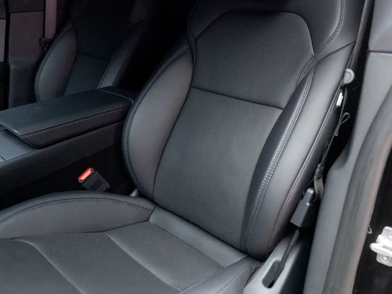 Tesla Model Y 2026 2026 Facelift Long Range Rear-Wheel Drive