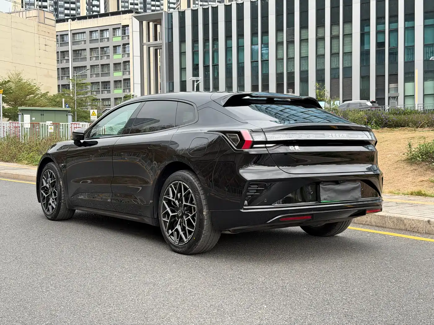 ZEEKR EXTREME KRYPTON 001