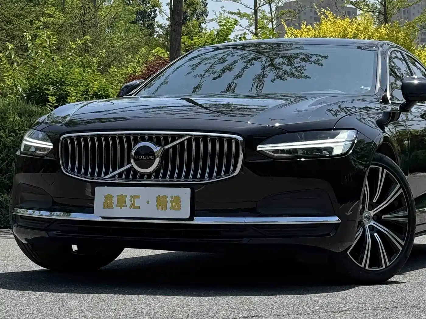 Фото 3 - Volvo S90