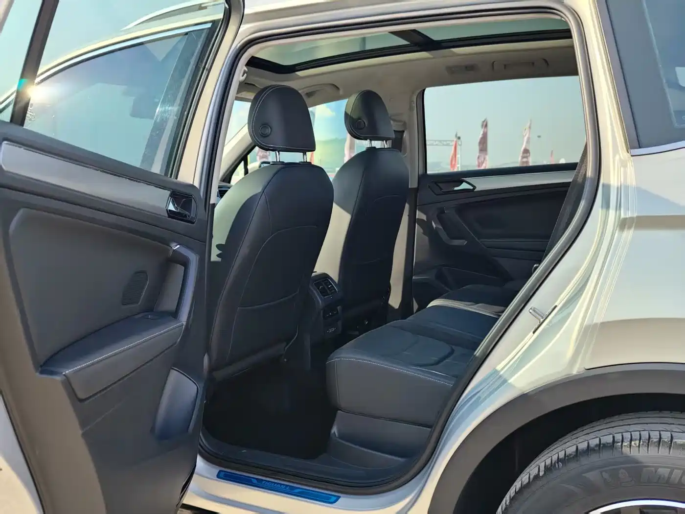 Volkswagen Tiguan L 2019 330TSI Automatic 2WD Panorama Comfort Edition China VI фото 11
