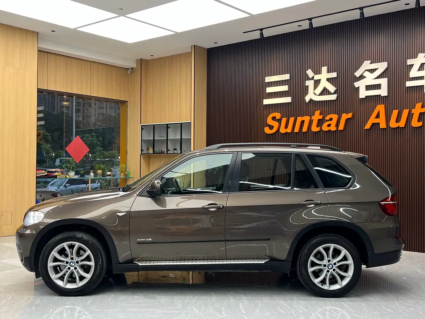 BMW X5 (Import) 2013 xDrive35i Leading фото 14