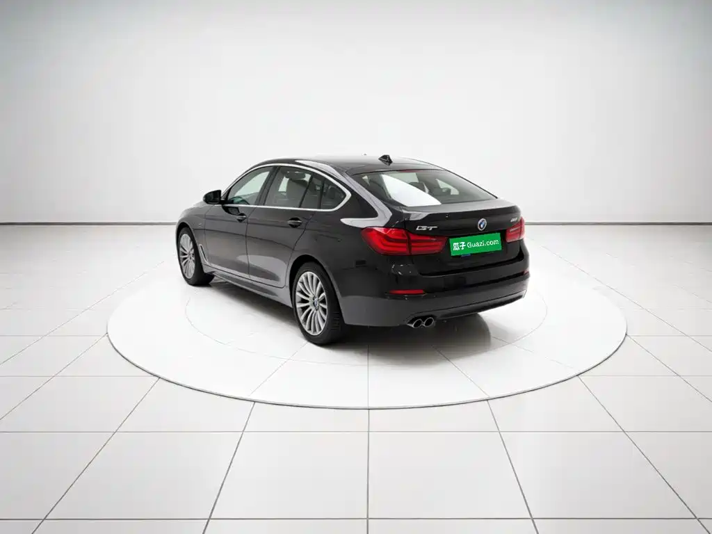 Photo 4 - BMW 5 Series GT