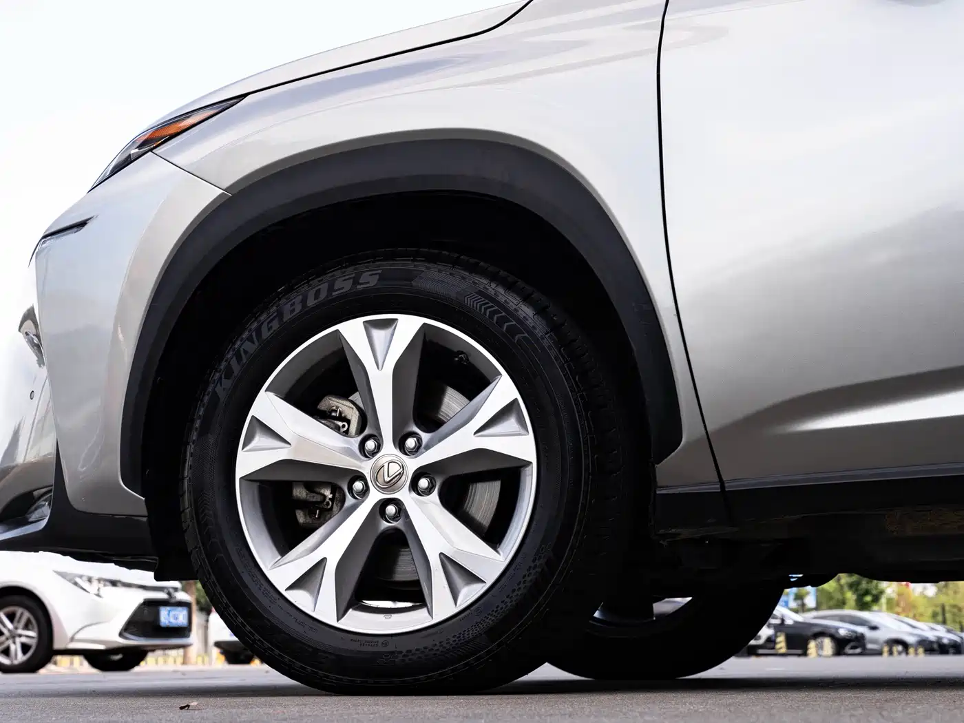 Lexus NX 2015 2015 300h AWD Edge Edition