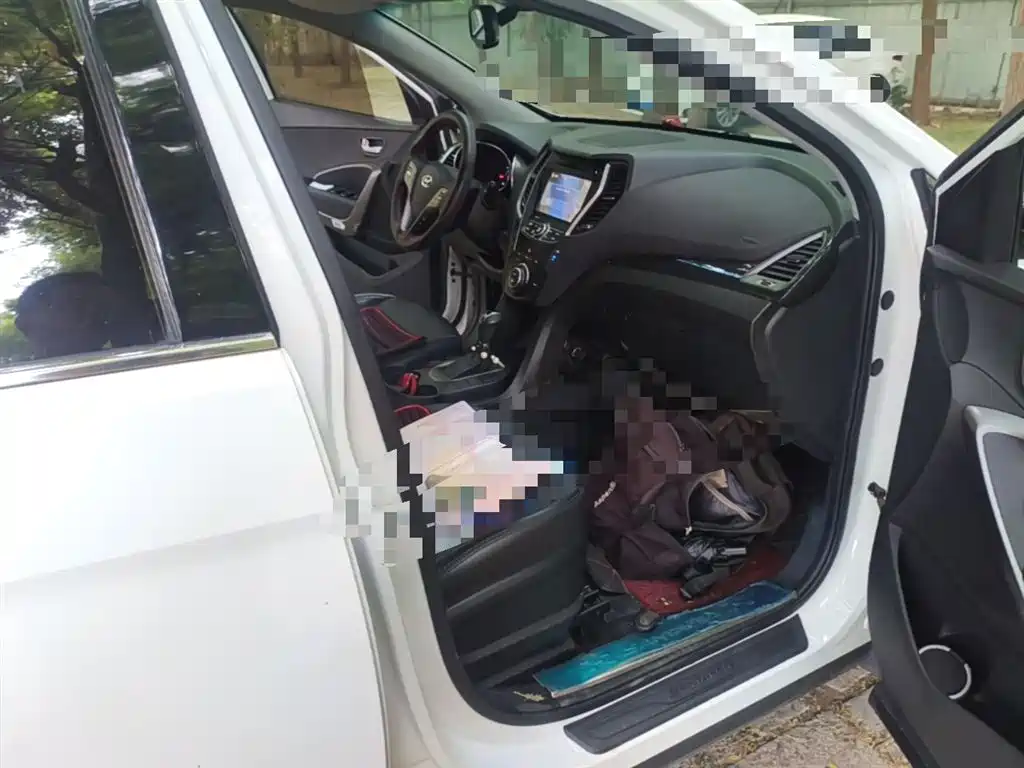 Hyundai Santa Fe 2015 2.0T Automatic 2WD Smart 5-Seater фото 11