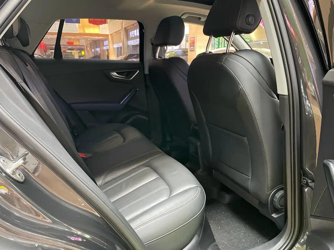 Фото 10 - Audi Q2L
