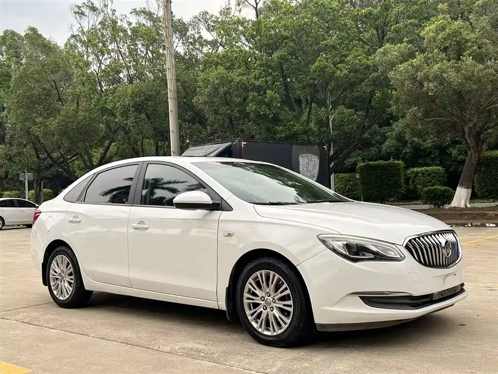 Buick Excelle 2017 15N Automatic Elite фото 3