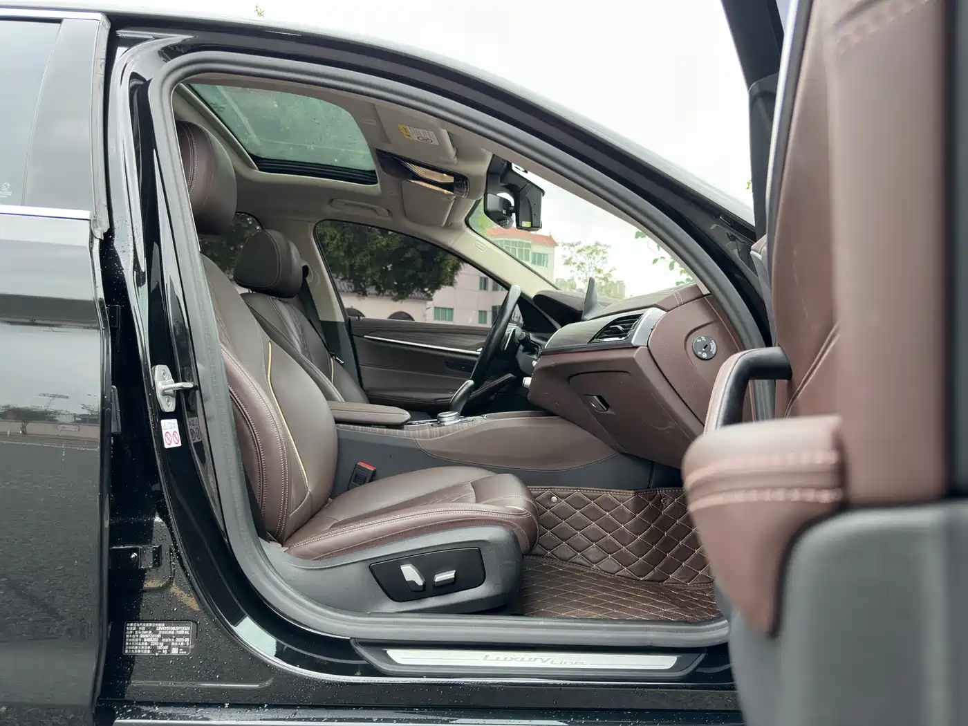 BMW 5 Series 2020 530Li Leading M Sport Package фото 16