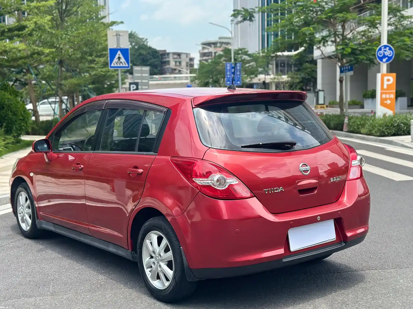 Nissan Tiida 2010 2008 1.6L Automatic Luxury