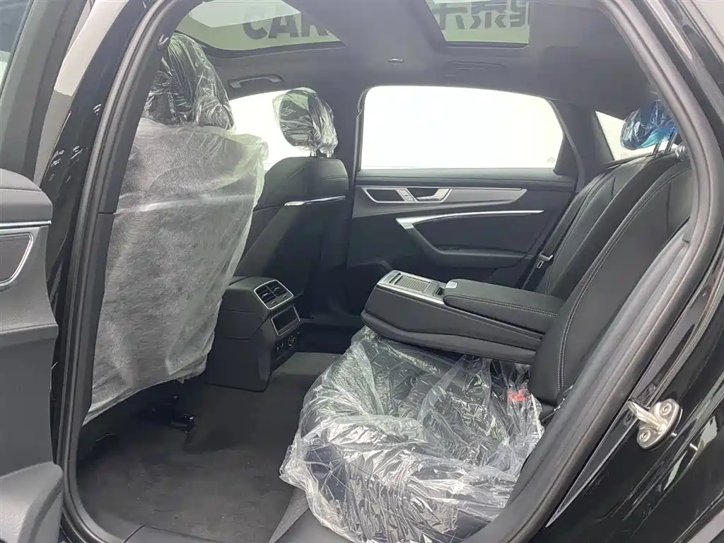 Audi A6L 2025 Model Year Facelift 40 TFSI Luxury Sport фото 10