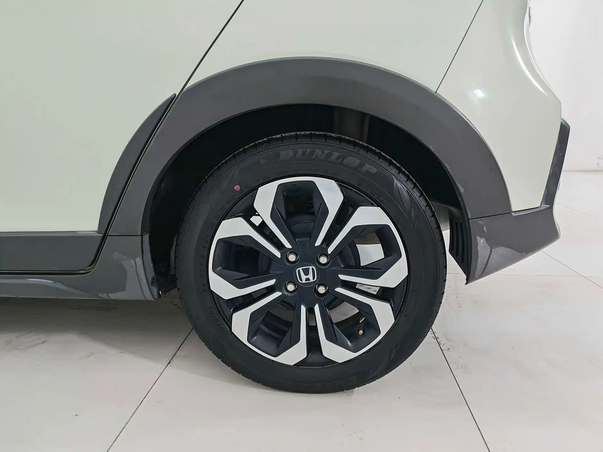 Фото 23 - Honda Fit