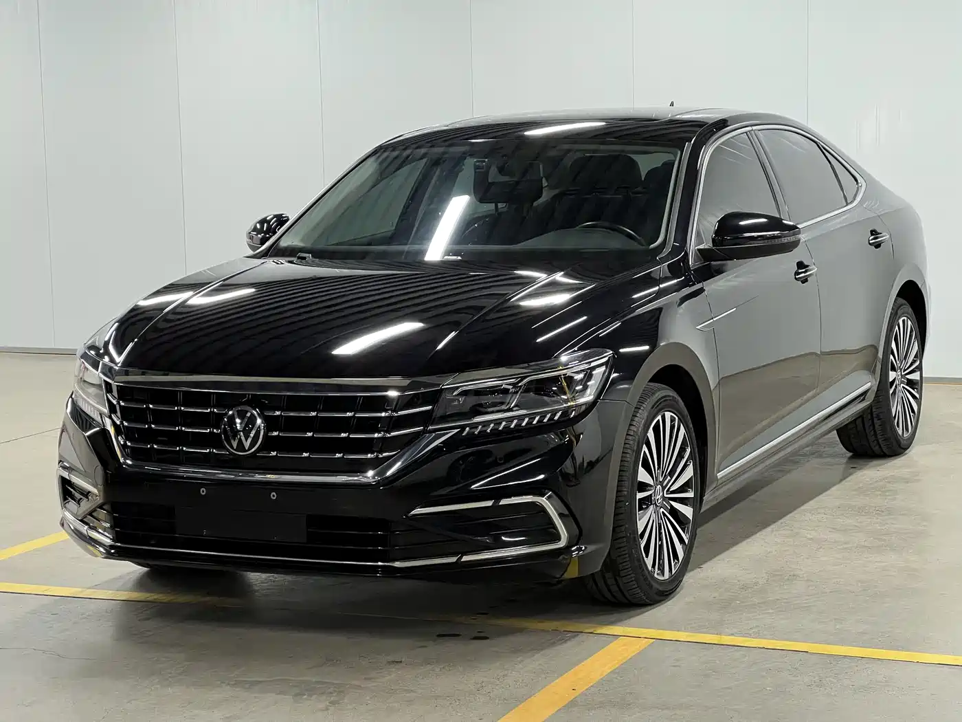 Volkswagen Passat 2021 Model 330TSI Luxury Edition