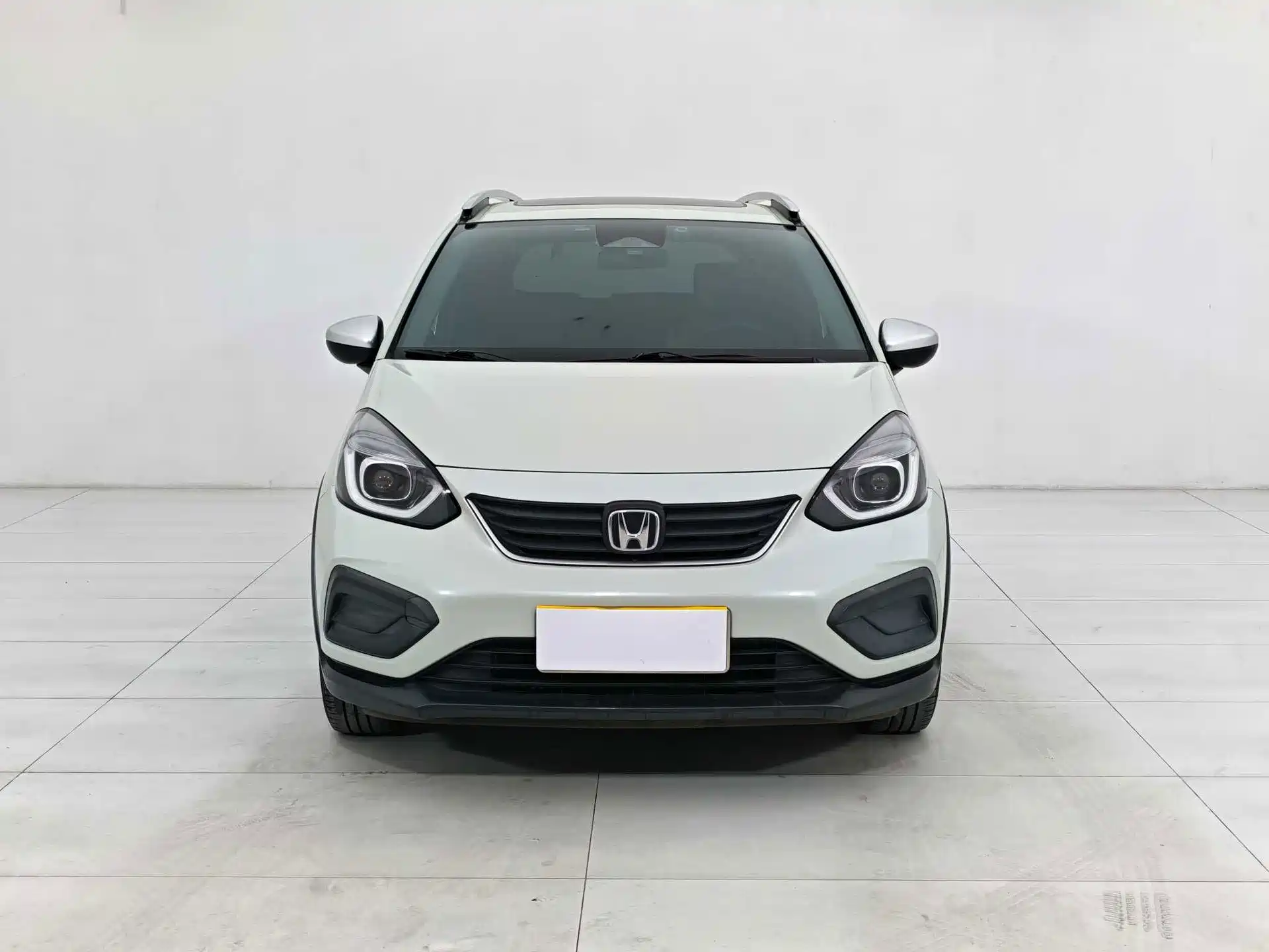 Фото 2 - Honda Fit