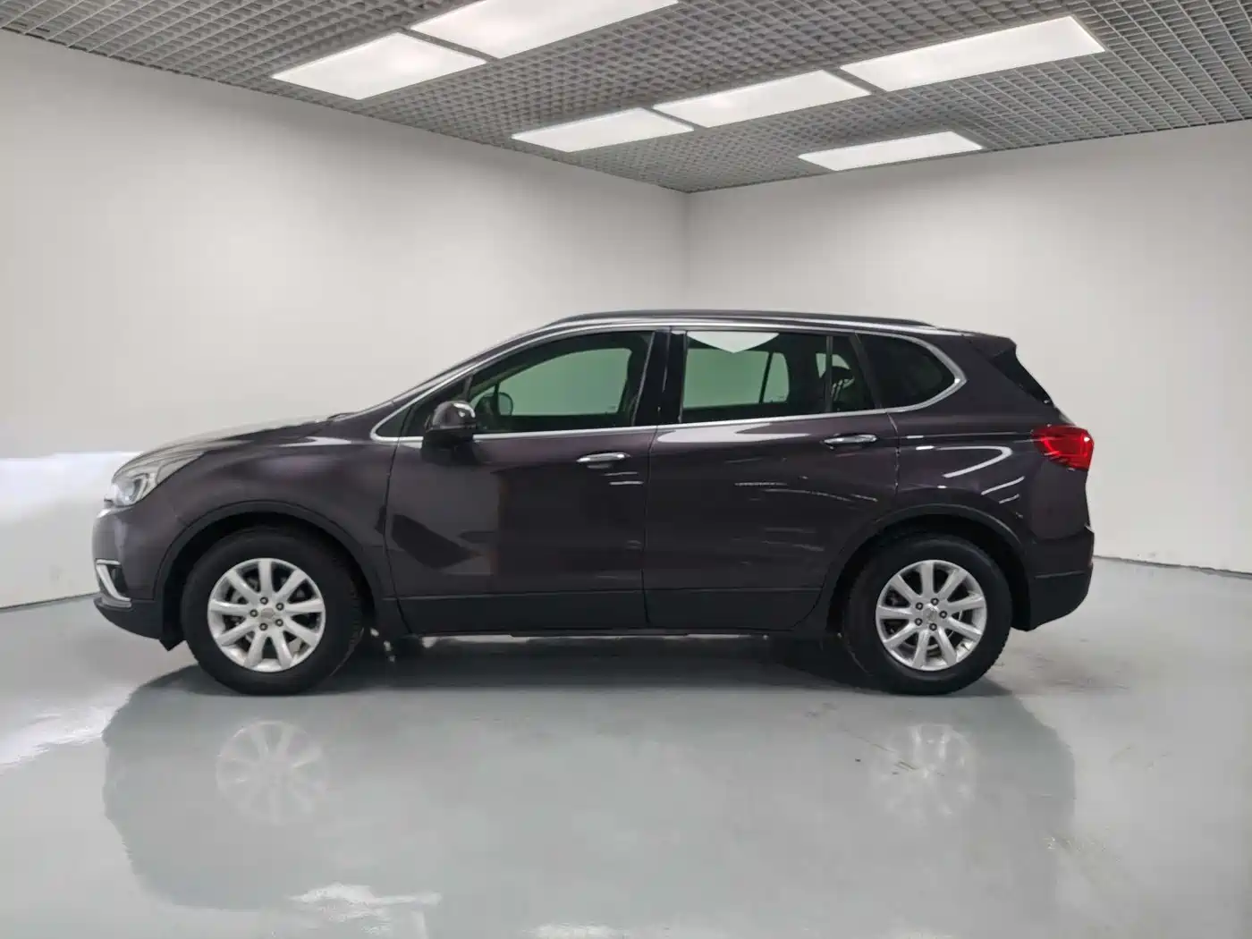 Buick Envision Plus 2018 20T 2WD Leading фото 3